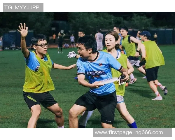 成都飞盘队在滑板精英赛中的速度表现分析与点评